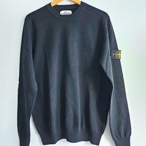 Stone Island Men's Black Sweater - Mint Condition, Size Large